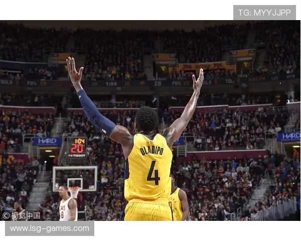 奥拉迪波全明星扣篮精彩瞬间：飞跃篮筐，惊艳全场！