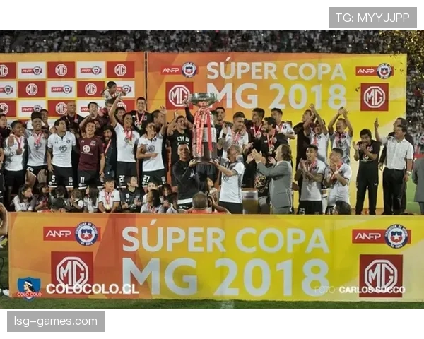 基米希携手队友默契协作,助力球队稳步迈向佳绩 基米希携手队友默契协作,助力球队稳步迈向佳绩