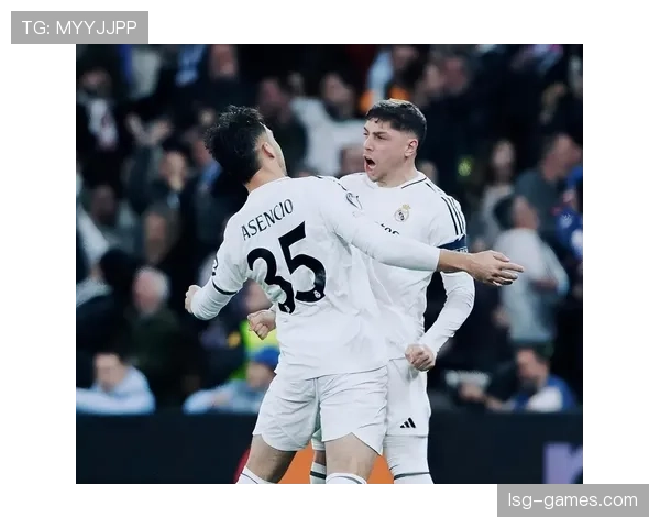 巴尔韦德身披皇马5号球衣,新赛季表现备受期待 巴尔韦德身披皇马5号球衣,新赛季表现备受期待